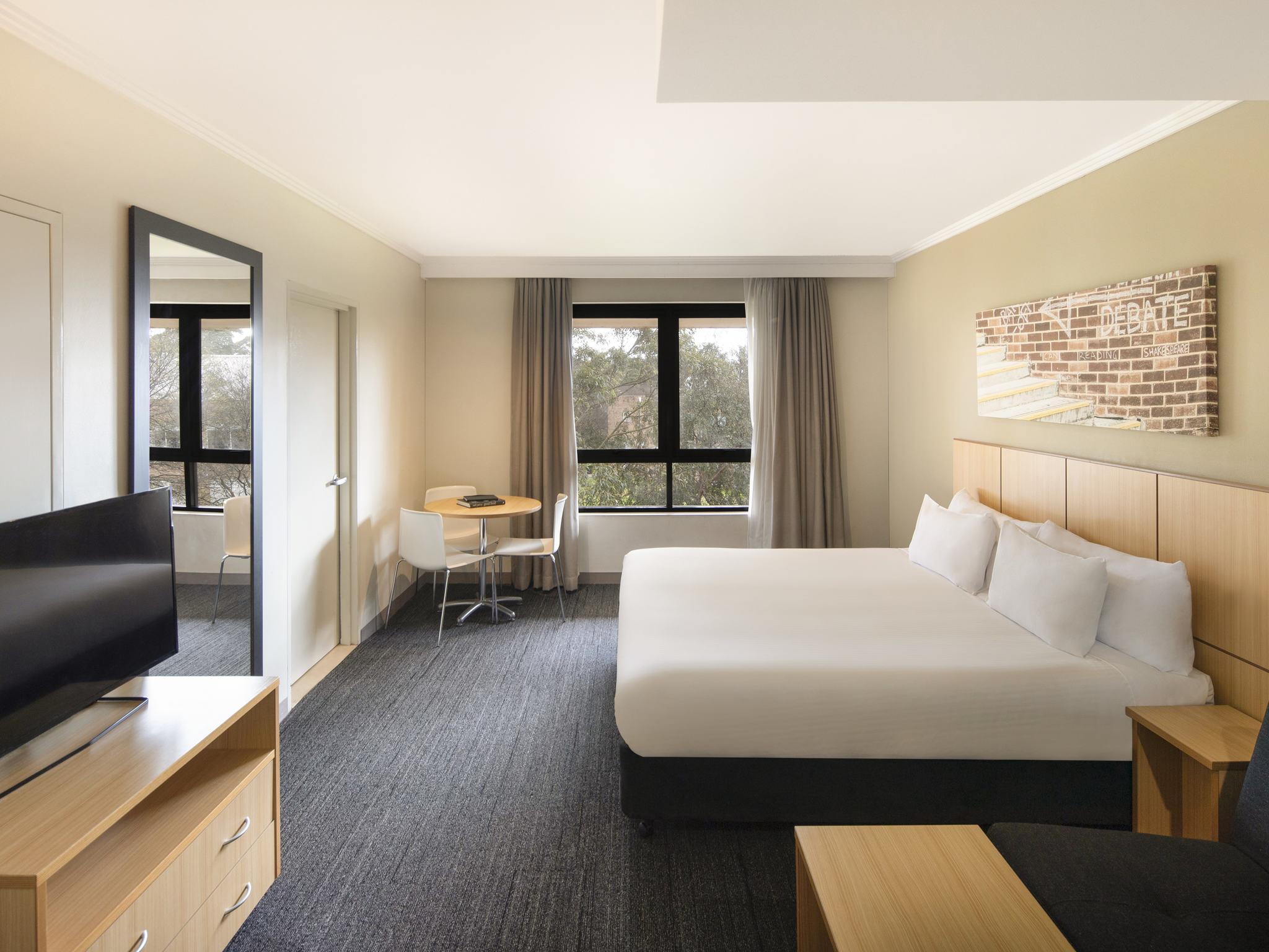 Mercure Sydney Macquarie Park Exterior photo