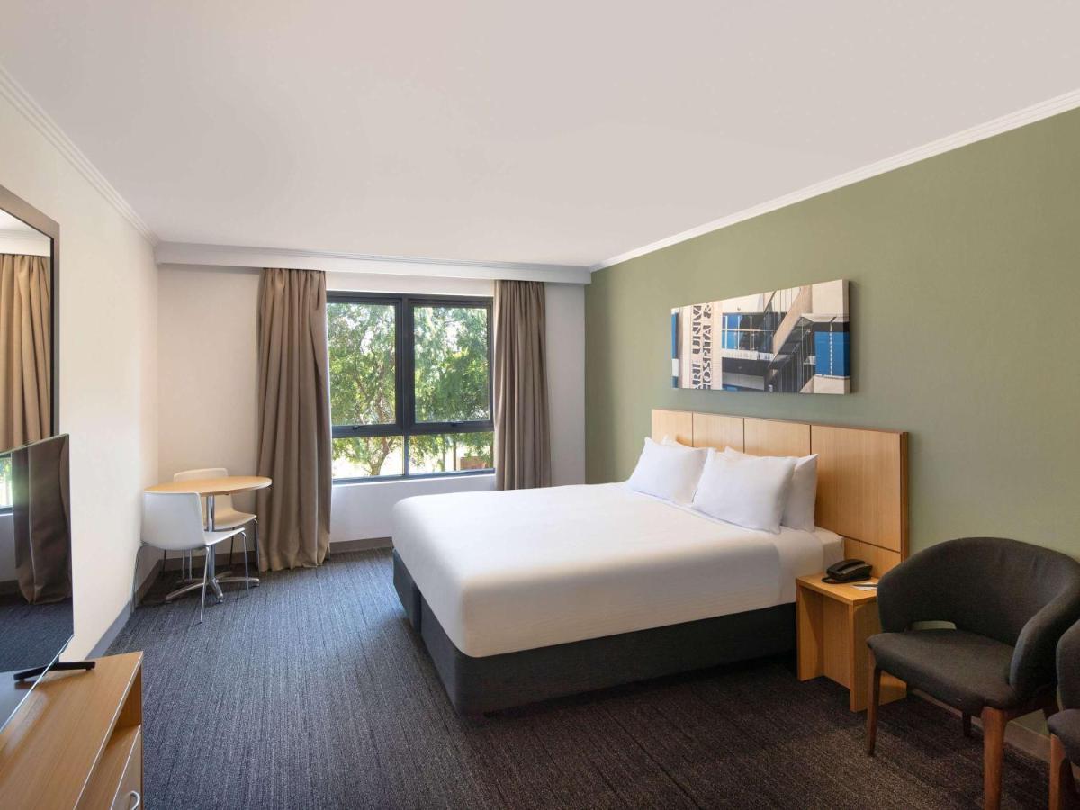 Mercure Sydney Macquarie Park Exterior photo