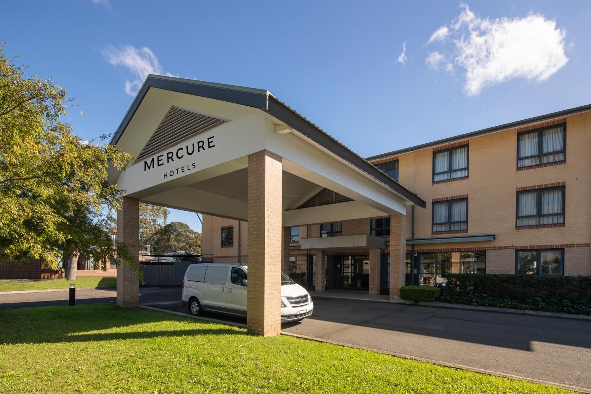 Mercure Sydney Macquarie Park Exterior photo