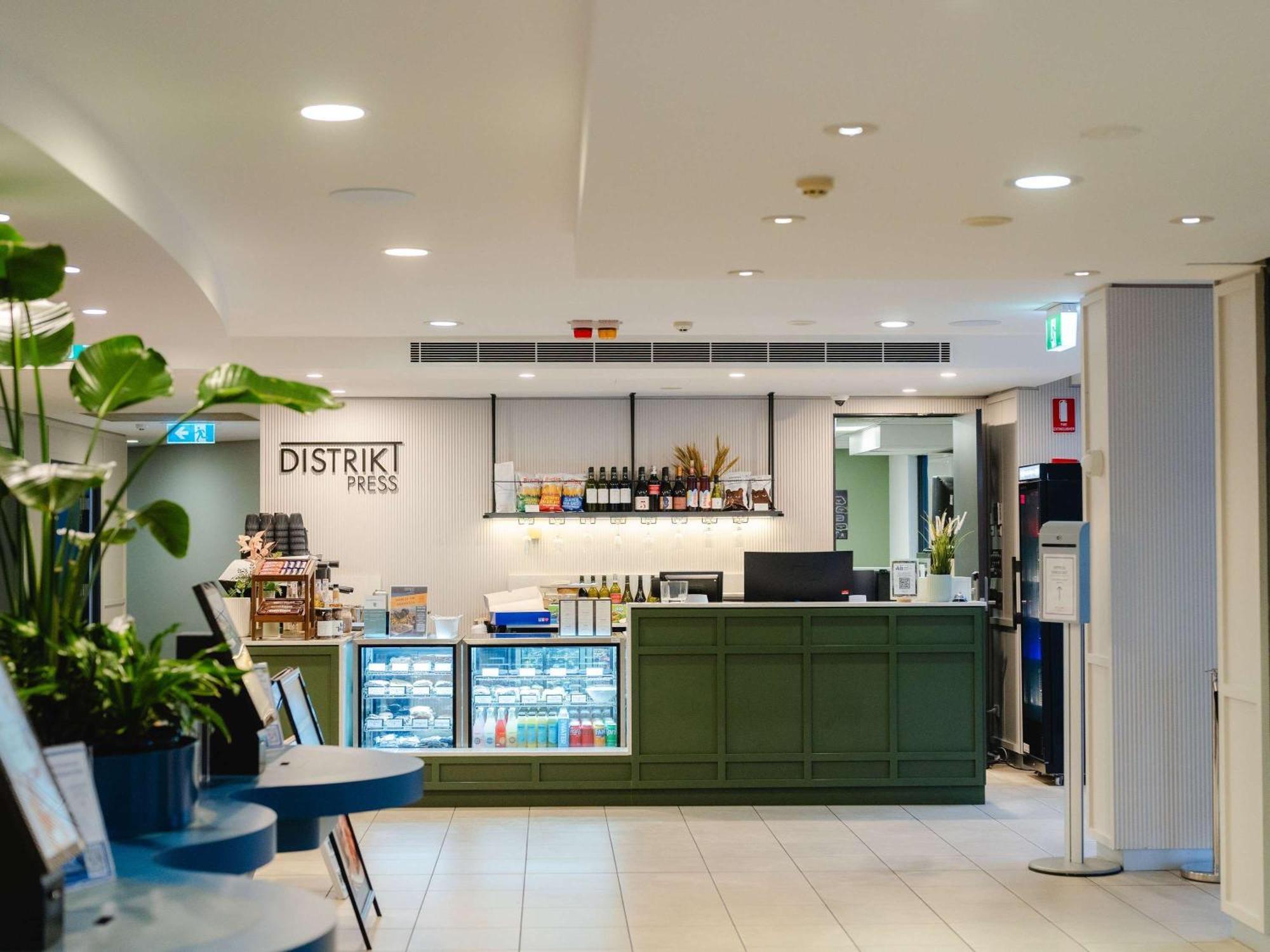 Mercure Sydney Macquarie Park Exterior photo